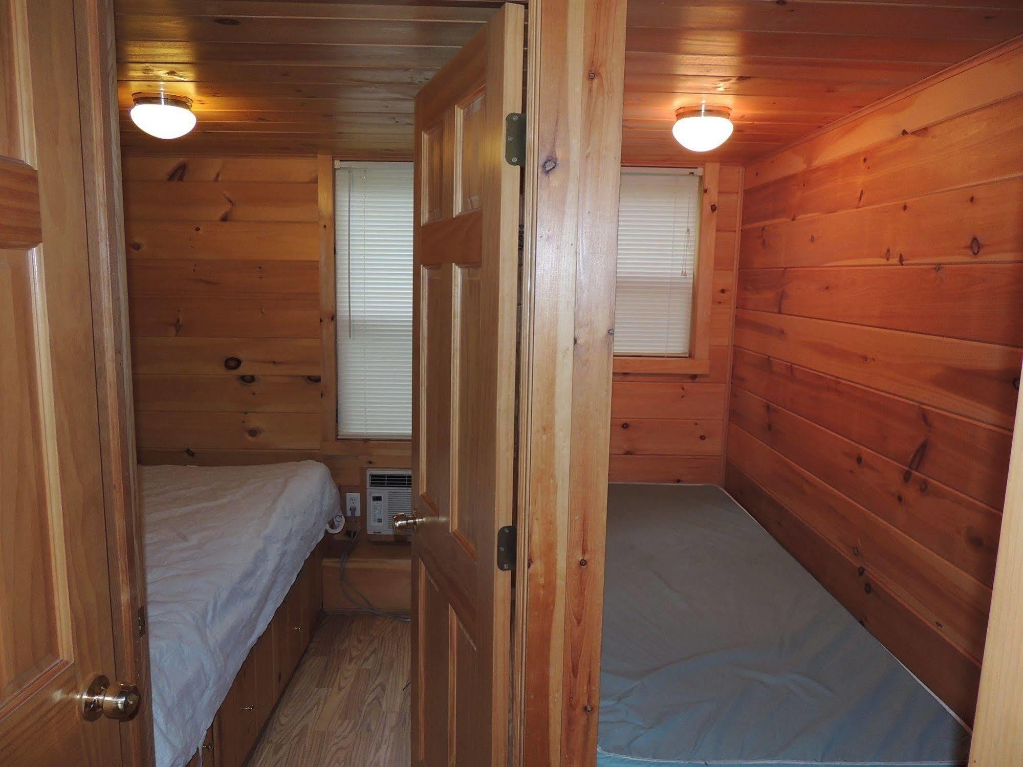 Lake George Escape - Campground Warrensburg Exterior foto